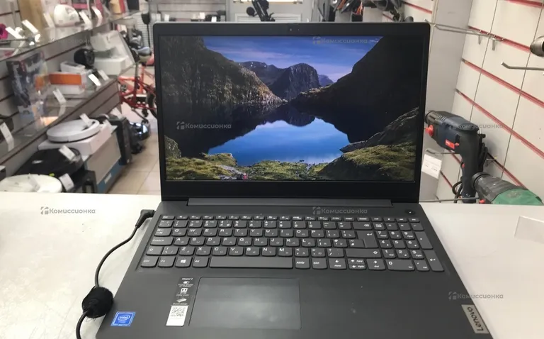 Ноутбук  Lenovo