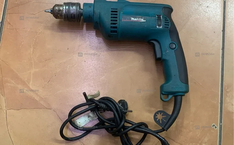 Дрель makita HP1620