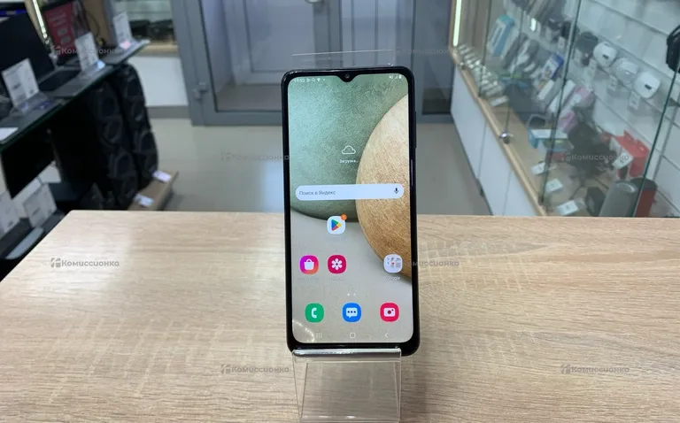 Samsung Galaxy A12 4/64 ГБ