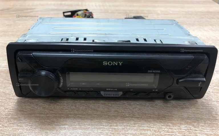 Автомагнитола SONY DSX-A210UI