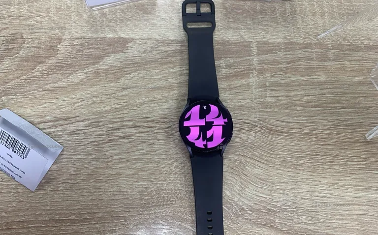 Часы  Samsung galaxy watch 6