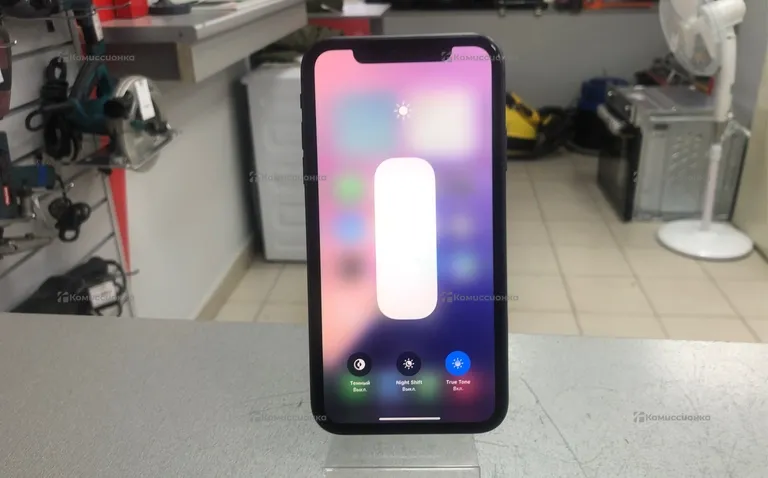 Apple IPhone 11 64 ГБ