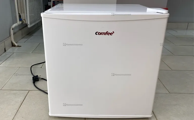 Холодильник COMFEE S06093
