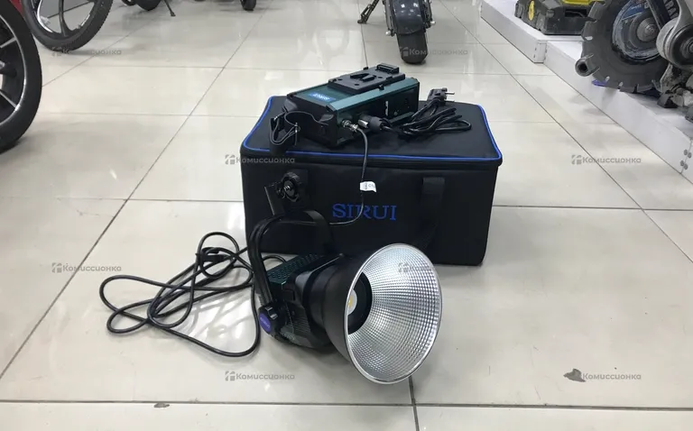 Осветитель Sirui Blaze C150B