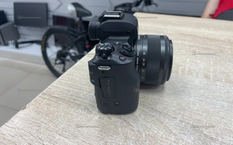 Фотоаппарат  Canon eos m50