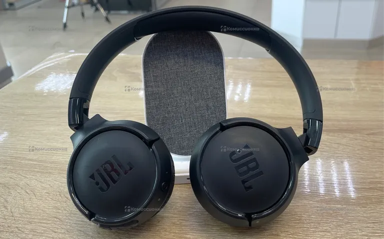 Наушники  JBL TUNE520BT