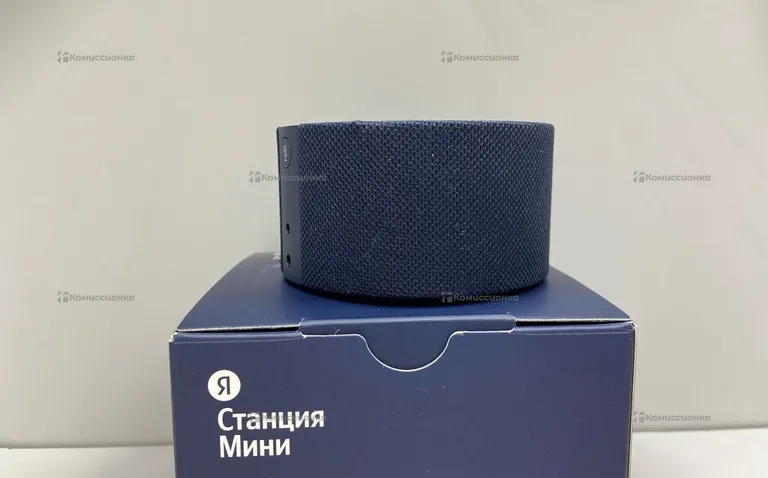 Колонка  Яндекс станция мини с часами
