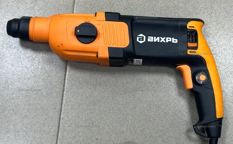 Перфоратор ВИХРЬ П-800К