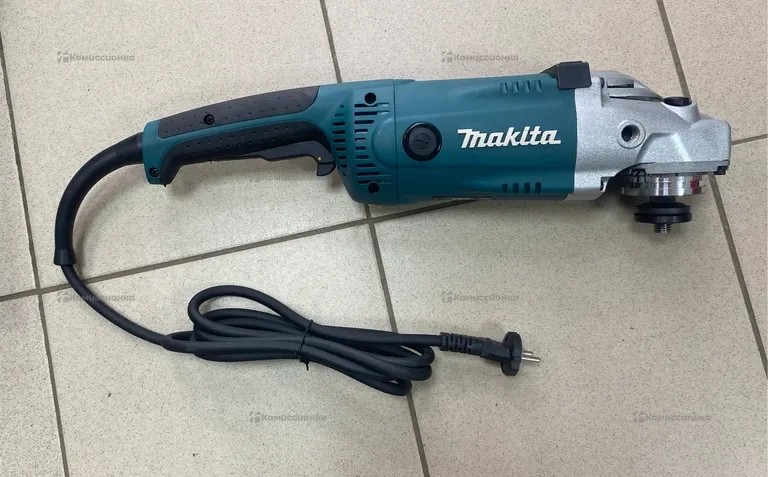 УШМ МАКИТА GA9020