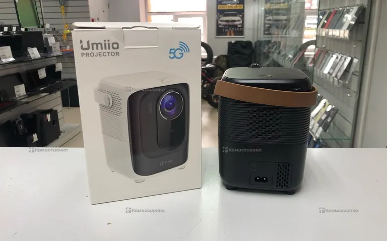 Проектор  Umiio