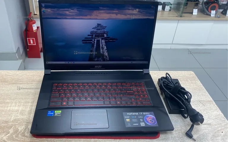 Ноутбук  Msi katana 17 b12u