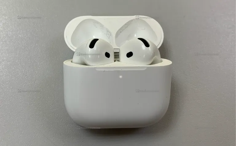 Наушники  AirPods 4