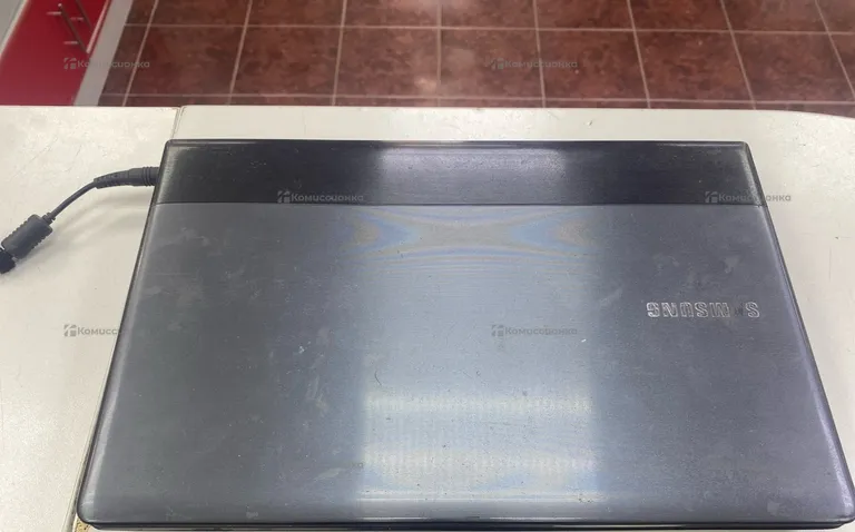 Ноутбук  Samsung NP300E5X