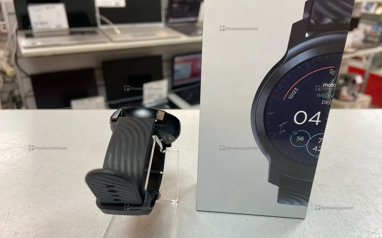 Часы Moto Watch 100