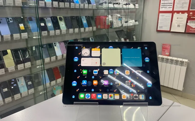 Планшет Apple iPad 7 поколения 32gb Wi-Fi+Cellular
