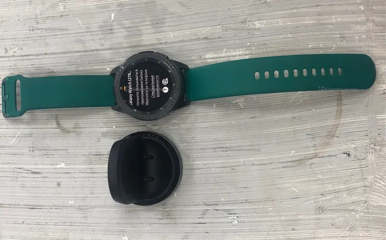 Часы  Samsung Watch SM810