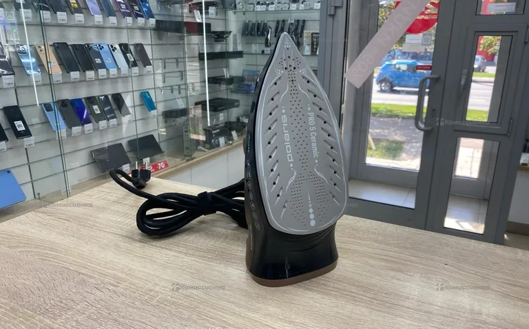 Утюг Polaris PIR 2605AK