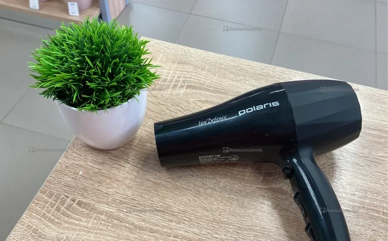 Фен Polaris PHD2256Ti
