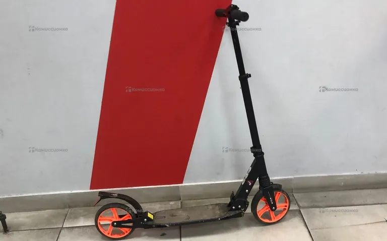 Самокат Scooter