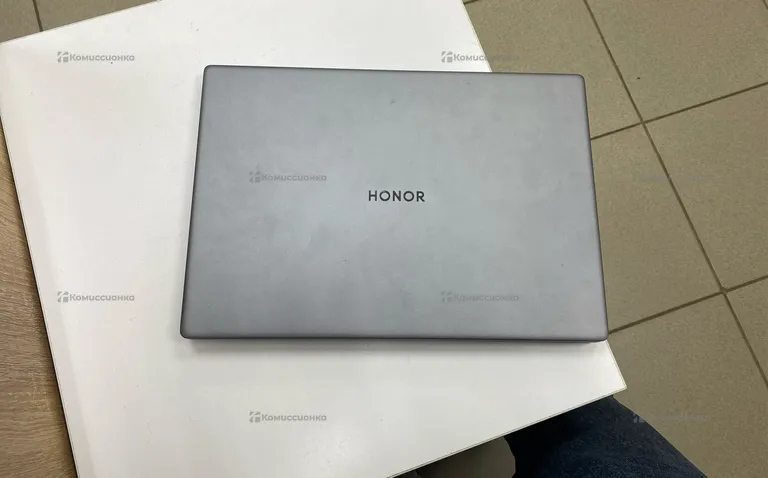 Ноутбук  Honor BRG-565