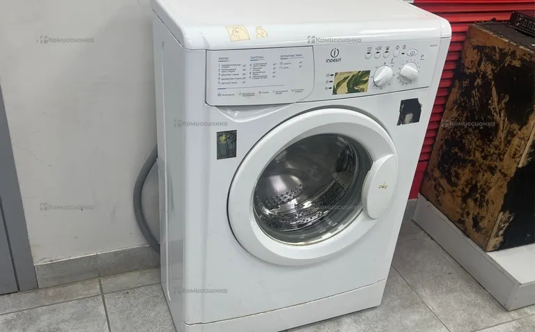 Стиральная машина  Indesit wiu105
