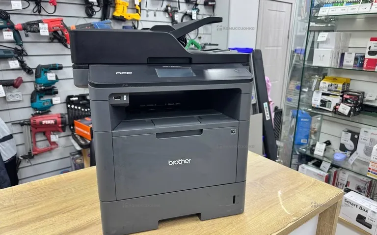 МФУ Brother DCP-L5500DN