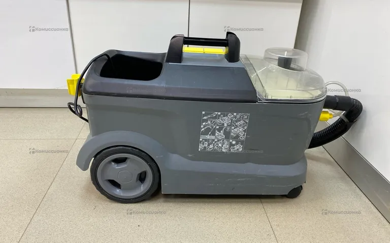 Пылесос моющий Karcher Puzzi 10/1