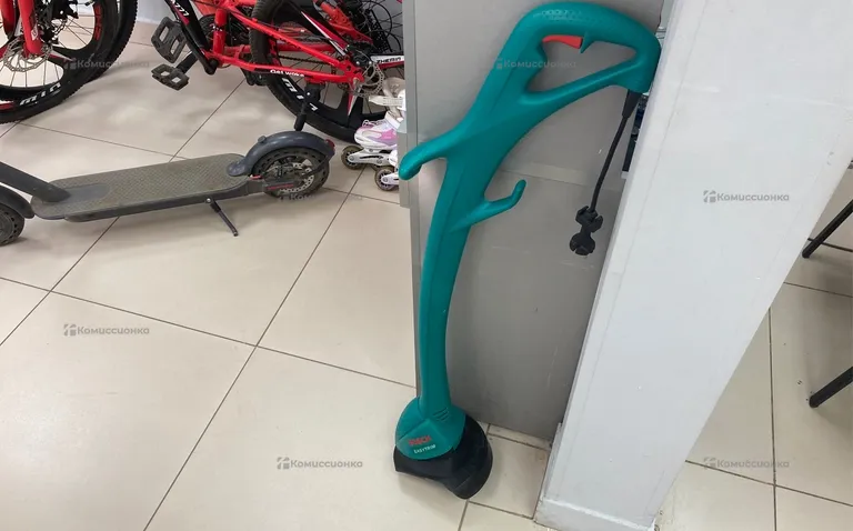 Триммер Bosch Easytrim