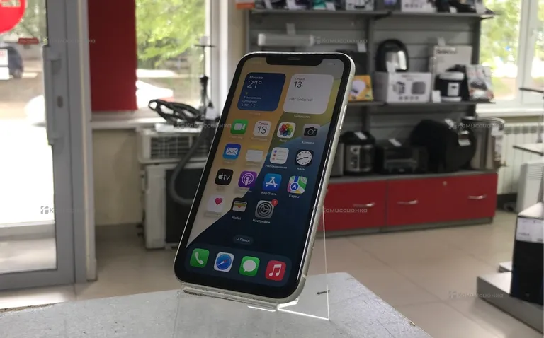 Apple Iphone 11 64 ГБ