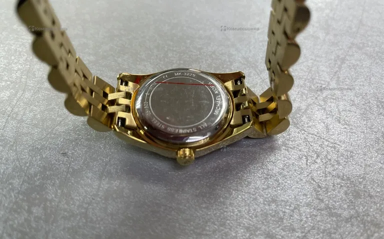 Часы  Michael Kors женские