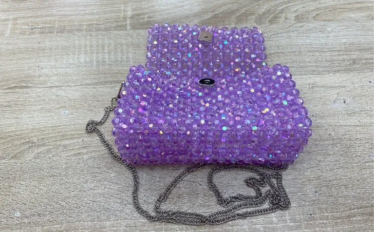 Сумка женская из бусин лиловая