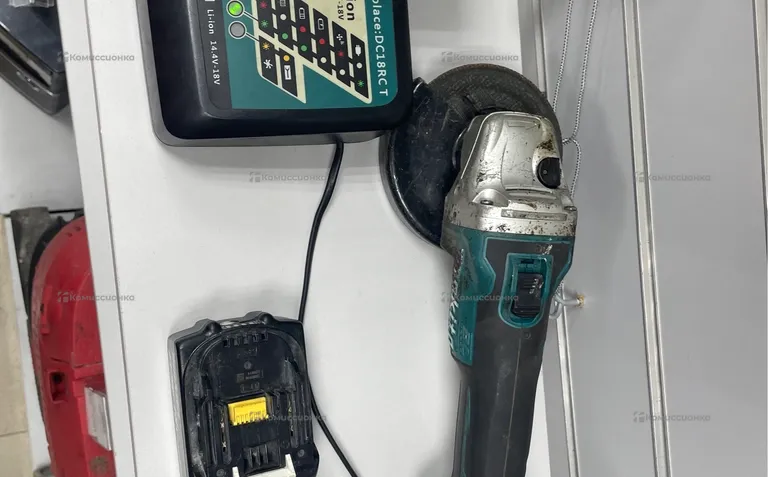 аккумуляторная УШМ Makita DGA504 type 2