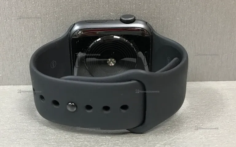 Apple Watch SE 44m