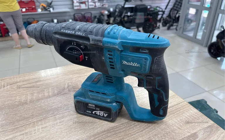 Перфоратор аккумуляторный Makita реп