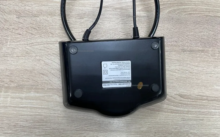 Антенна + усилитель antop AV-958