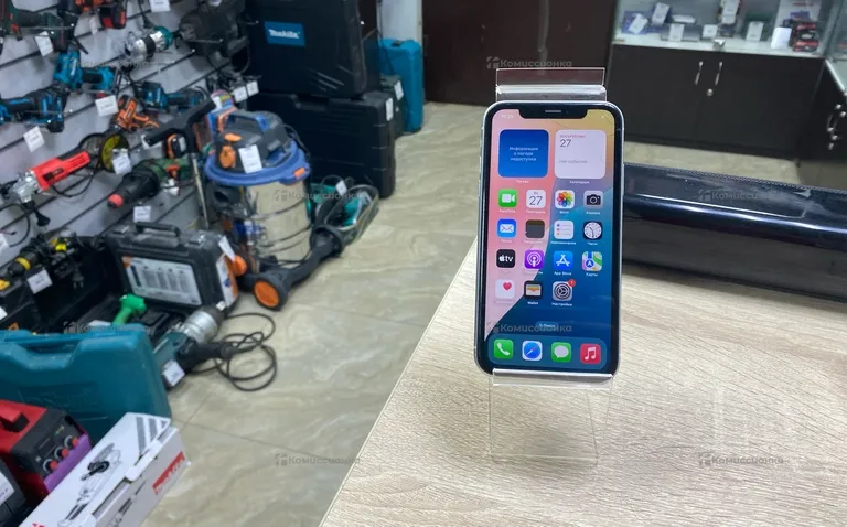 Apple iPhone Xr 64 Gb