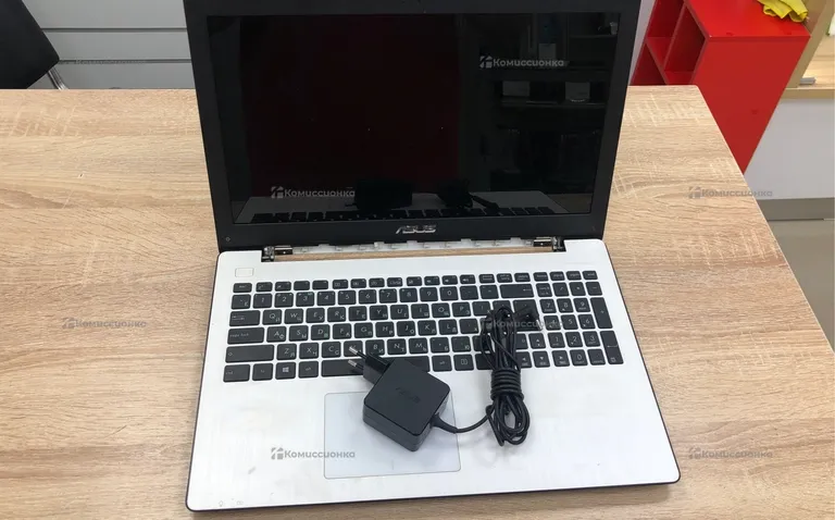 Ноутбук  Asus x553m