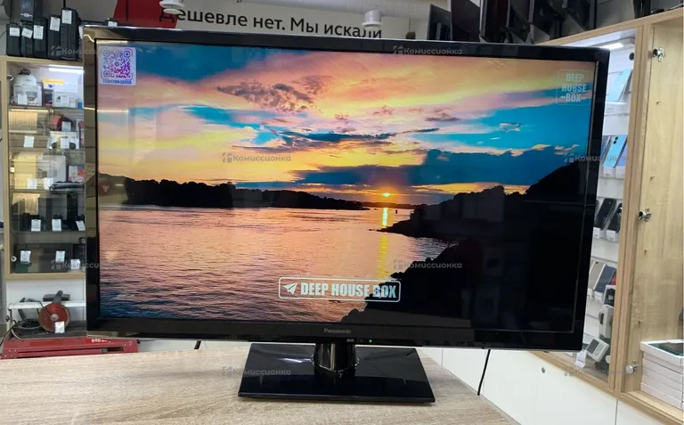 Телевизор Panasonic TX-LR32B6