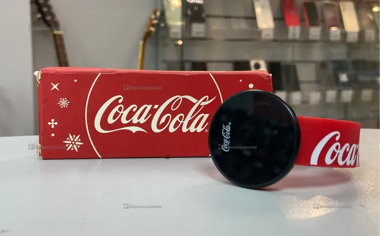 Часы Coca Cola.