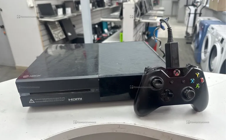 Приставка Xbox One 500Gb