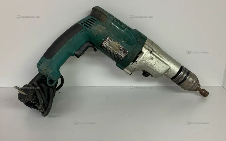 дрель шуруповерт Makita P4011