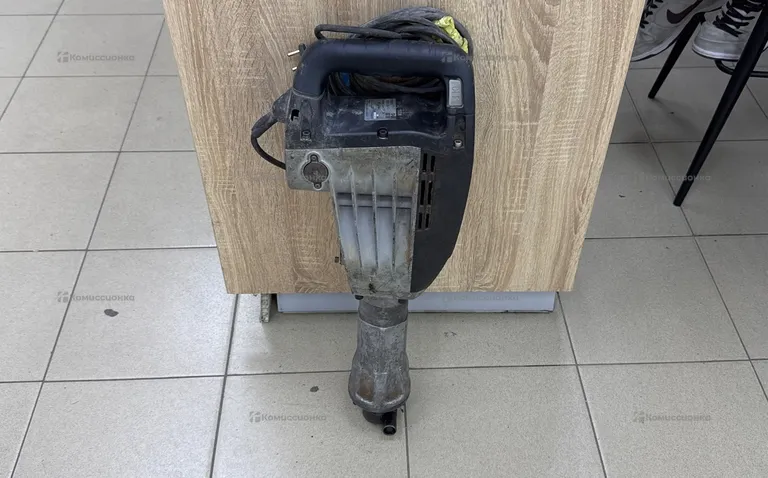 Отбойный молоток Интерскол М-25/1500В