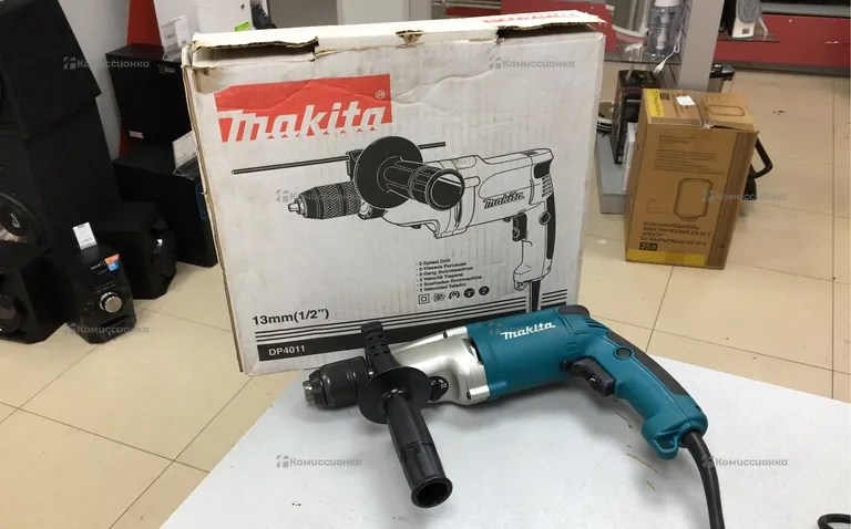 Дрель makita DP4001