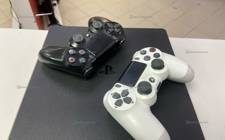 Приставка PS4. slim 1tb