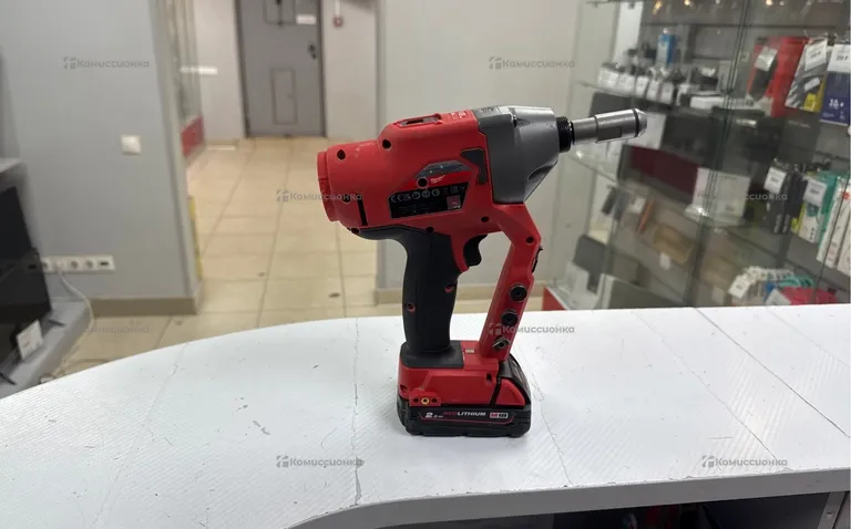 Аккумуляторный заклепочник Milwaukee M18 ONEFPRT