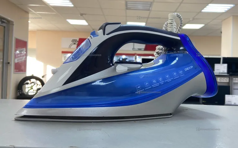 Утюг Dexp CE2600S