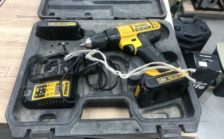 Дрель-Шуруповёрт Dewalt DCD710