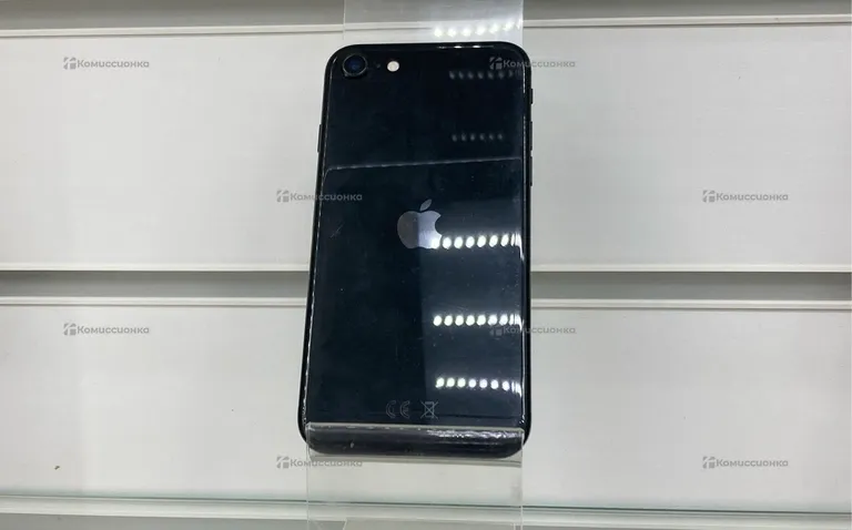 Apple iPhone SE 128Gb