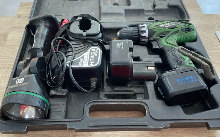 Дрель-шуруповерт Hitachi DS12DVF3-RF