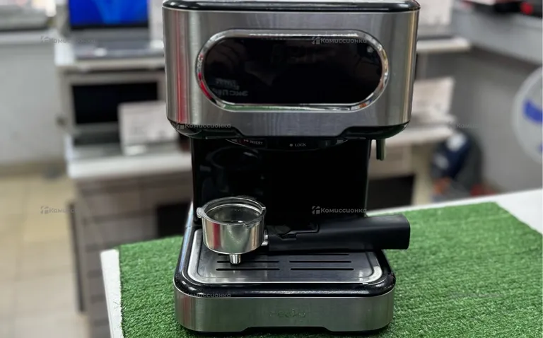 Рожковая кофеварка, Reoka RKEM-400